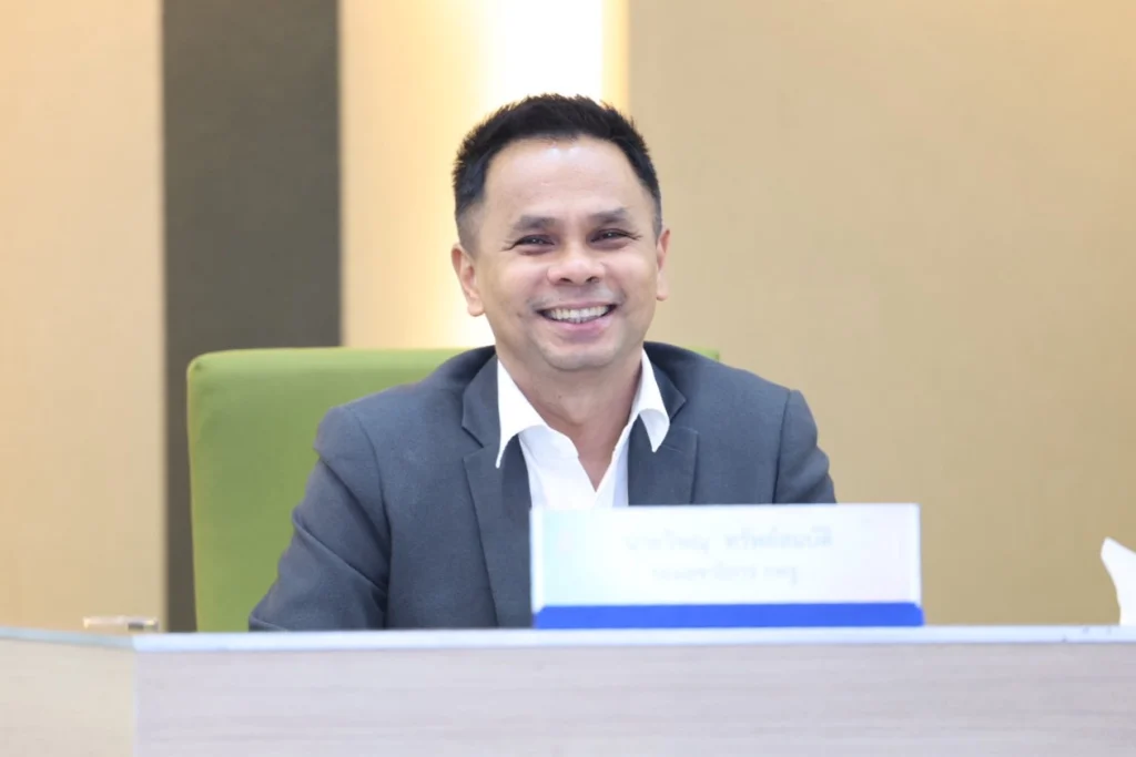 สพฐ. ขับเคลื่อนนโยบายเข้ม-ติดตามทุกมิติ พร้อมเร่งช่วยโรงเรียนประสบภัยพิบัติ และเตรียมผนึก 18 หน่วยงาน สร้าง “พื้นที่ปลอดภัยและสร้างสรรค์” เพื่อเด็กไทยทั่วประเทศ